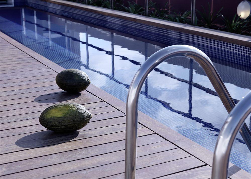 Residencia Melon District Marina Hotel Barcelona Exterior photo